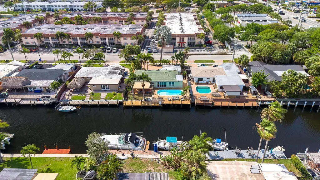 101 SE 14th Street Pompano Beach FL 33060