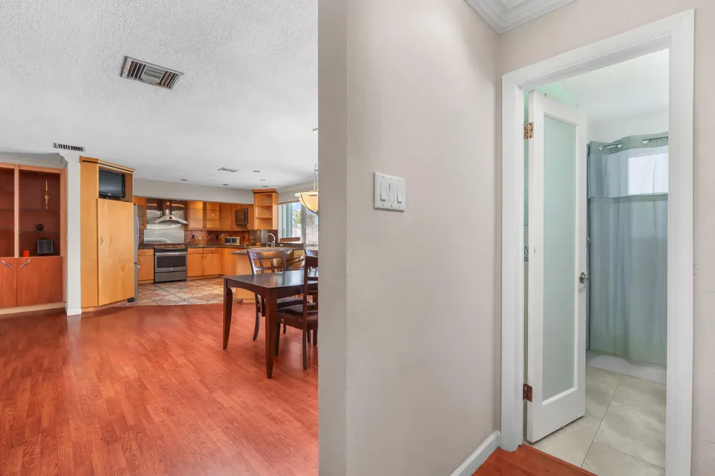 101 SE 14th Street Pompano Beach FL 33060