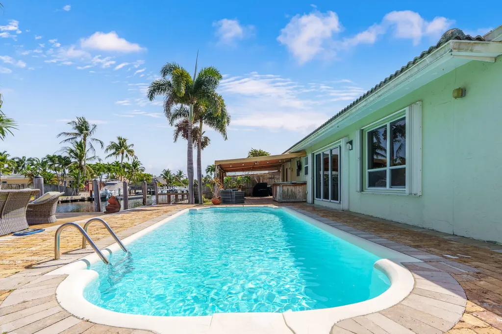 101 SE 14th Street Pompano Beach FL 33060