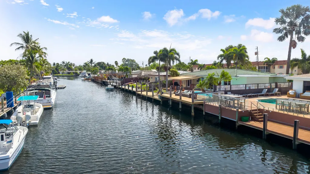 101 SE 14th Street Pompano Beach FL 33060