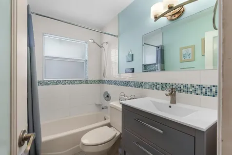 101 SE 14th Street Pompano Beach FL 33060