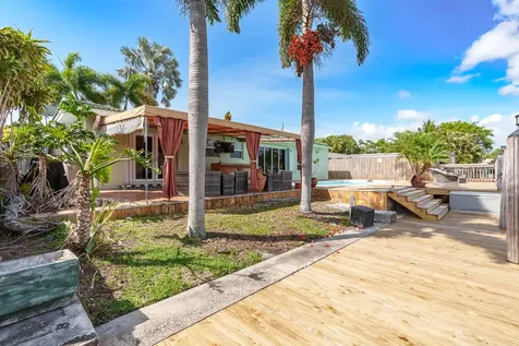 101 SE 14th Street Pompano Beach FL 33060