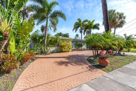 101 SE 14th Street Pompano Beach FL 33060