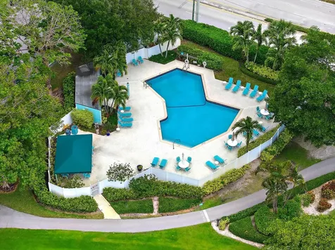 803 Clubhouse Circle Jupiter FL 33477