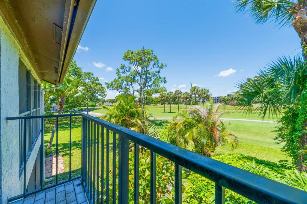 5142 Fountains Drive S Lake Worth FL 33467