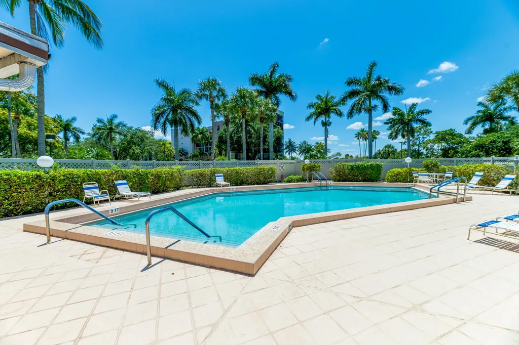 5142 Fountains Drive S Lake Worth FL 33467