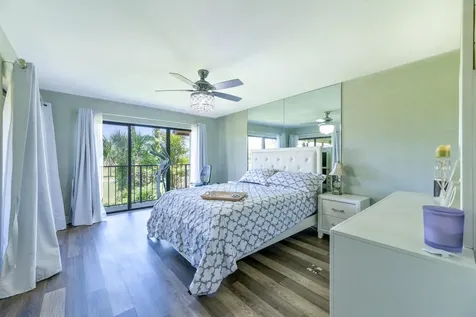 5142 Fountains Drive S Lake Worth FL 33467