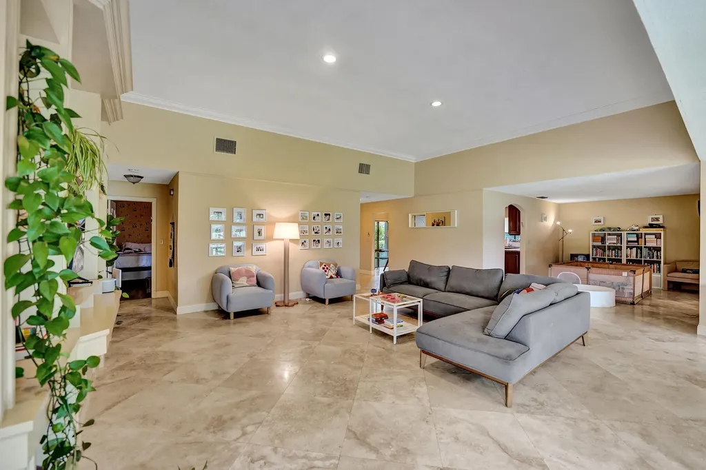 3501 Keyser Avenue Hollywood FL 33021