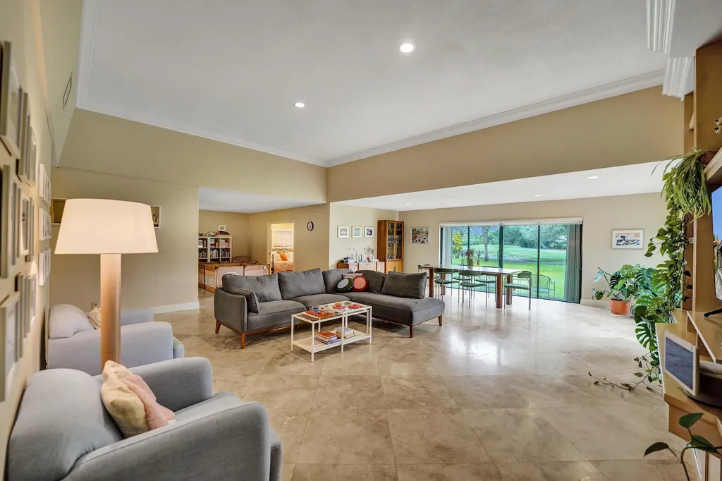 3501 Keyser Avenue Hollywood FL 33021