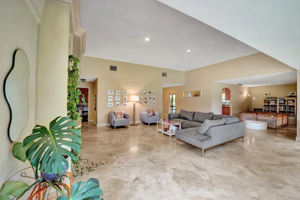 3501 Keyser Avenue Hollywood FL 33021