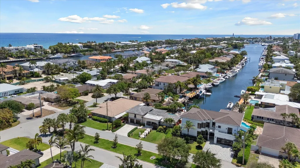 2948 NE 35th Court Lighthouse Point FL 33064