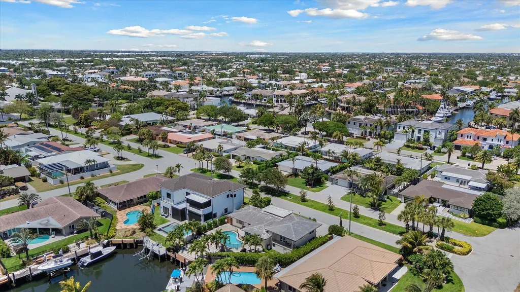 2948 NE 35th Court Lighthouse Point FL 33064