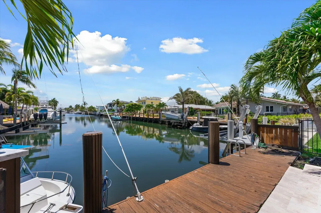 2948 NE 35th Court Lighthouse Point FL 33064