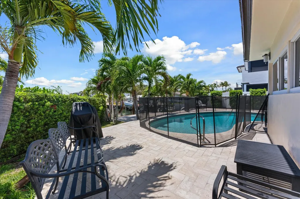 2948 NE 35th Court Lighthouse Point FL 33064