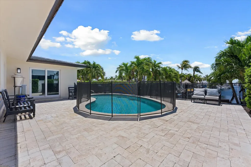 2948 NE 35th Court Lighthouse Point FL 33064