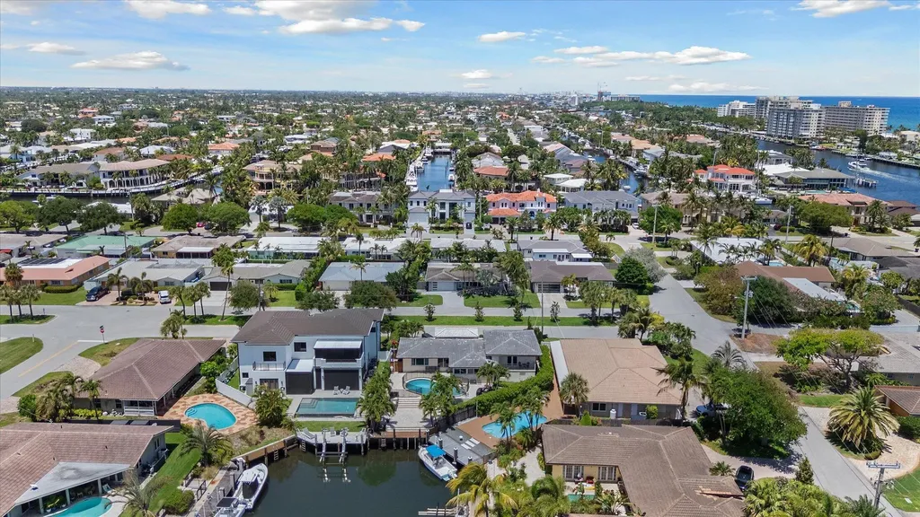 2948 NE 35th Court Lighthouse Point FL 33064