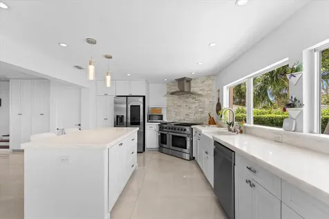 2948 NE 35th Court Lighthouse Point FL 33064