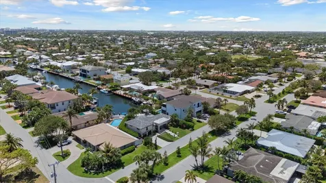 2948 NE 35th Court Lighthouse Point FL 33064
