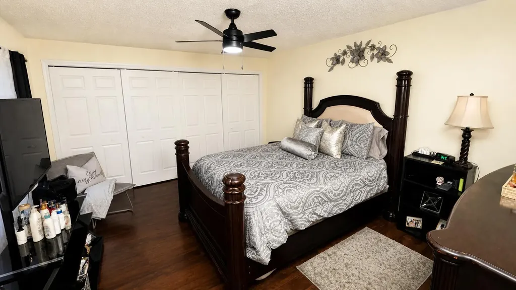 245 Woodland Road Palm Springs FL 33461