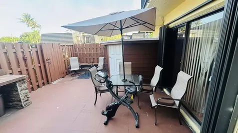 245 Woodland Road Palm Springs FL 33461