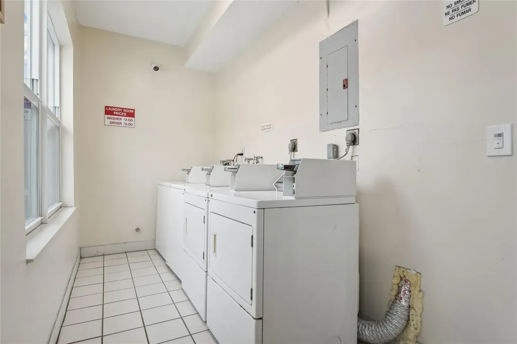 326 Harrison Street Hollywood FL 33019