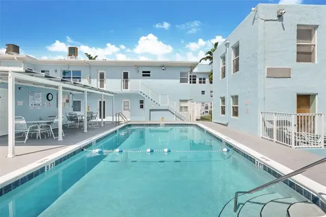 326 Harrison Street Hollywood FL 33019