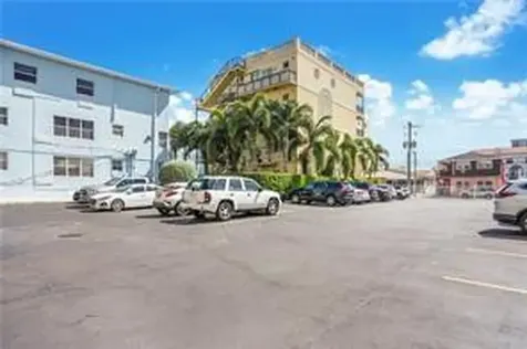 326 Harrison Street Hollywood FL 33019