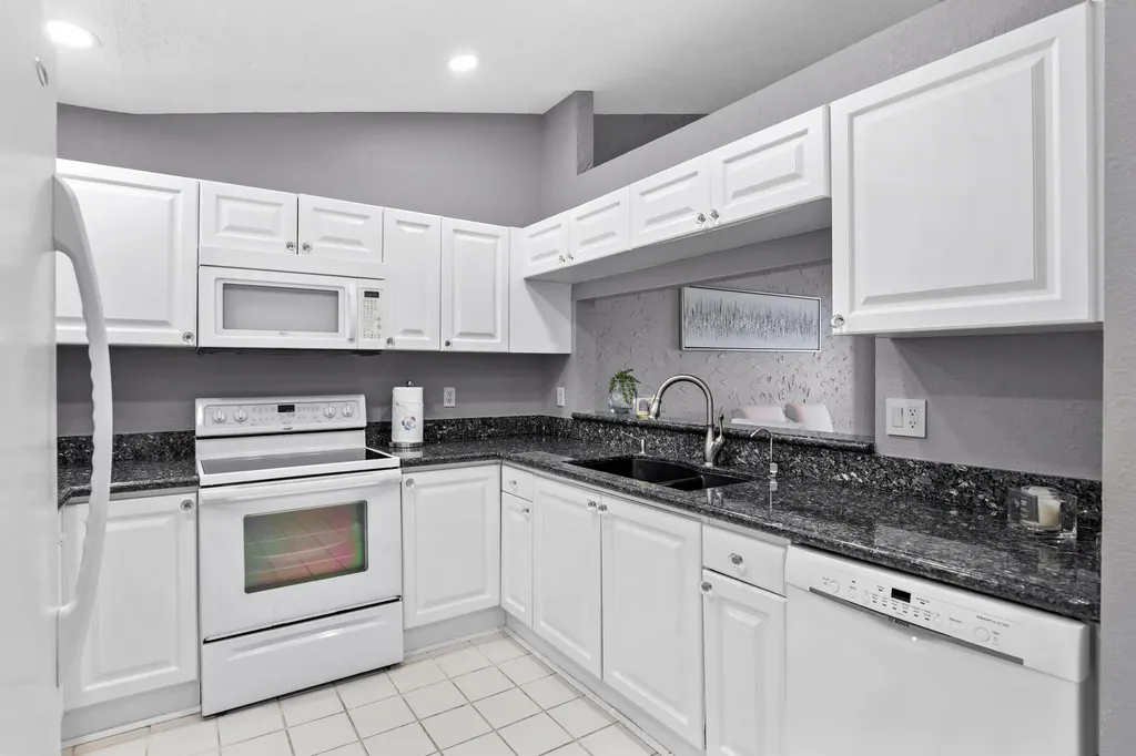 8180 Bellwort Place Boynton Beach FL 33472