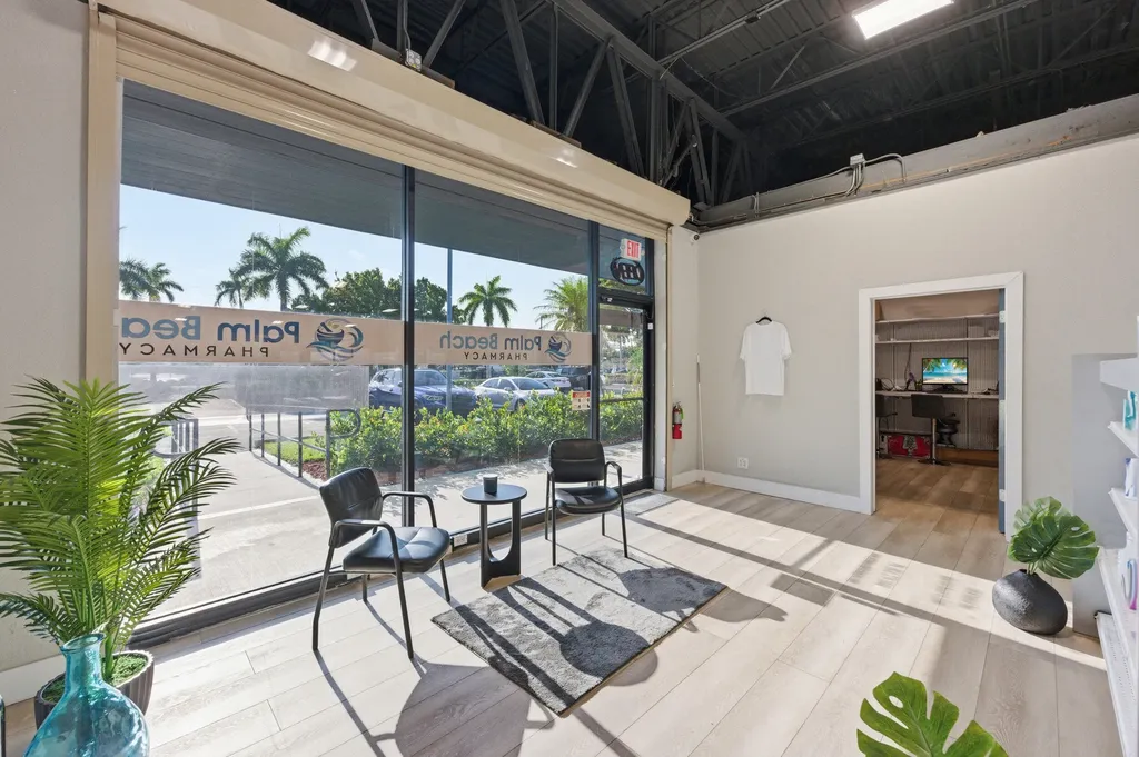 120 N Federal Highway Deerfield Beach FL 33441