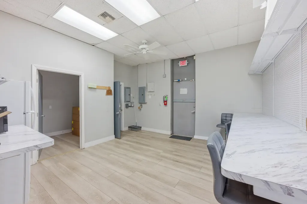 120 N Federal Highway Deerfield Beach FL 33441