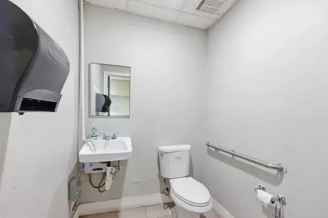120 N Federal Highway Deerfield Beach FL 33441