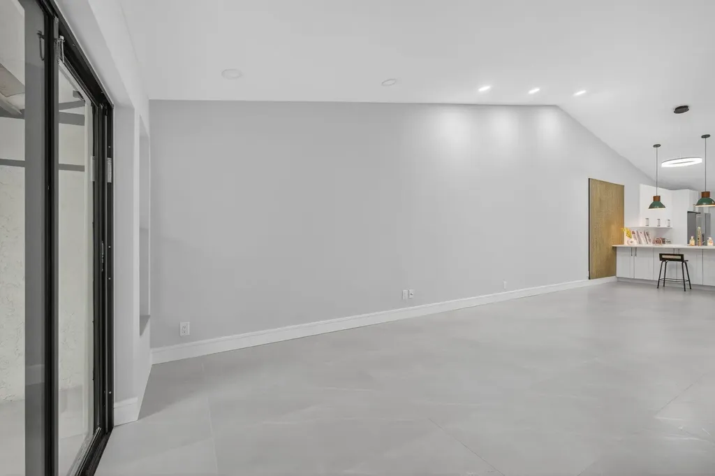 10924 Roebelini Palm Court Boynton Beach FL 33437
