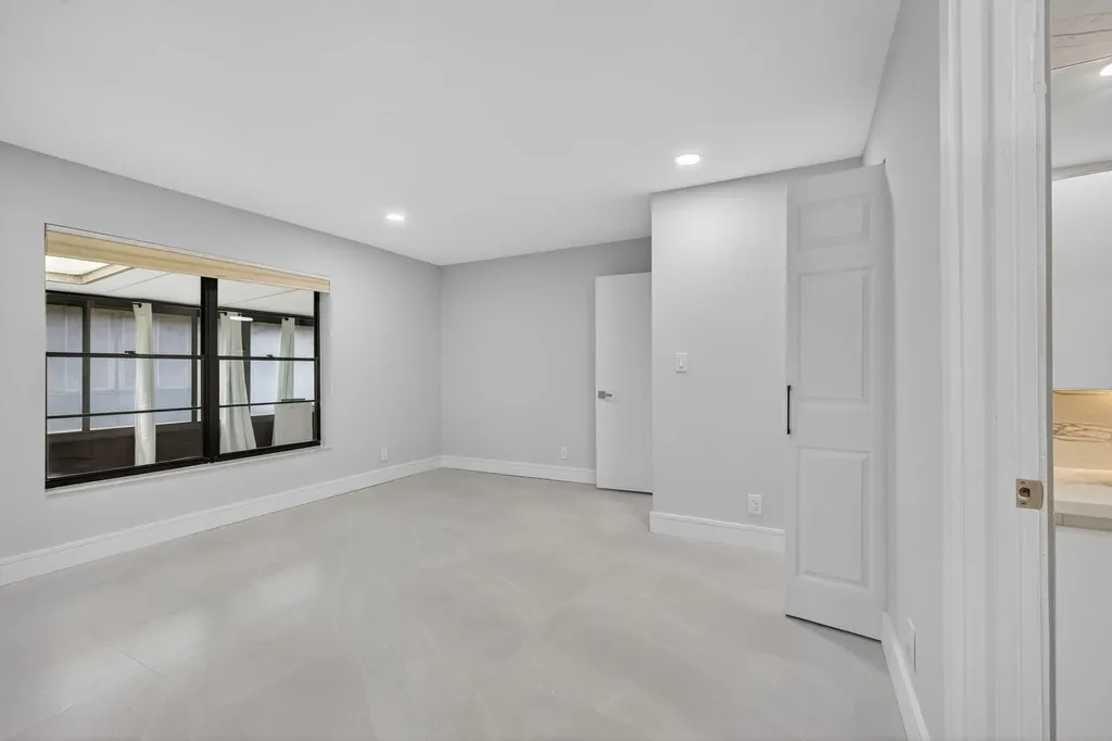 10924 Roebelini Palm Court Boynton Beach FL 33437