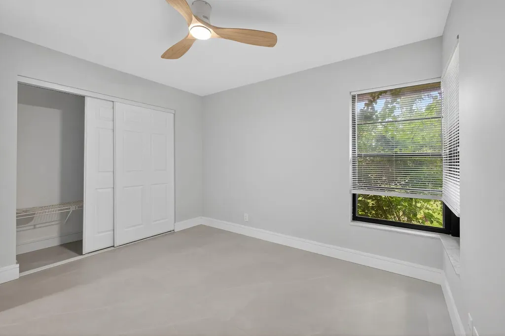 10924 Roebelini Palm Court Boynton Beach FL 33437