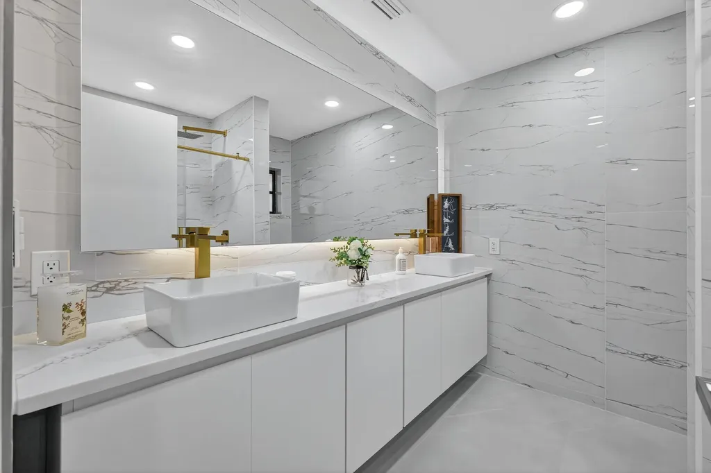 10924 Roebelini Palm Court Boynton Beach FL 33437