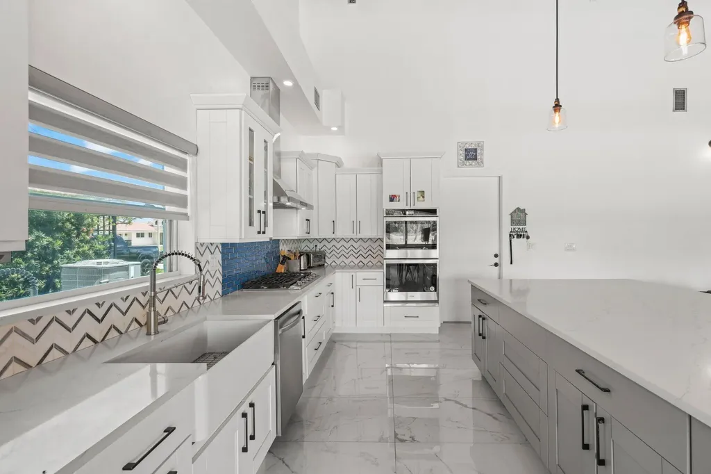 6031 NW 4th Avenue Boca Raton FL 33487
