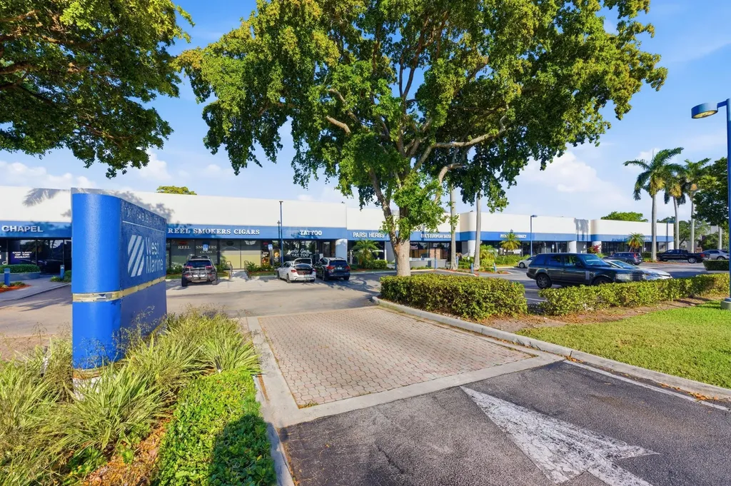 132-134 N Federal Highway Deerfield Beach FL 33441