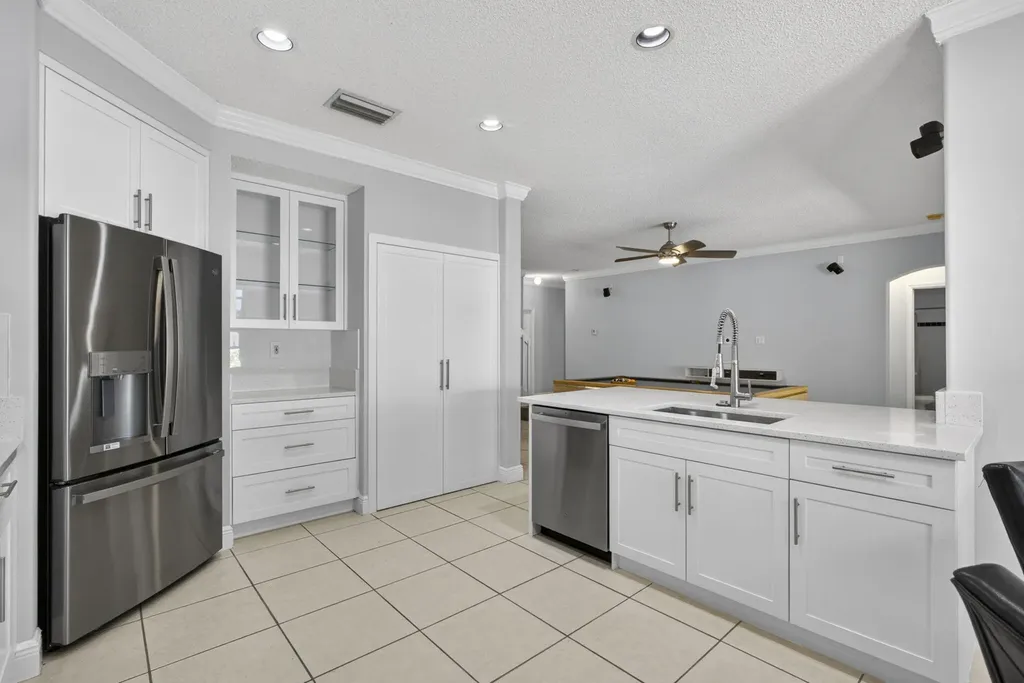 6263 Shadow Tree Lane Lake Worth FL 33463