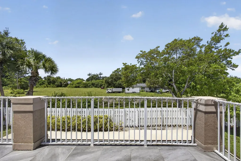 6263 Shadow Tree Lane Lake Worth FL 33463