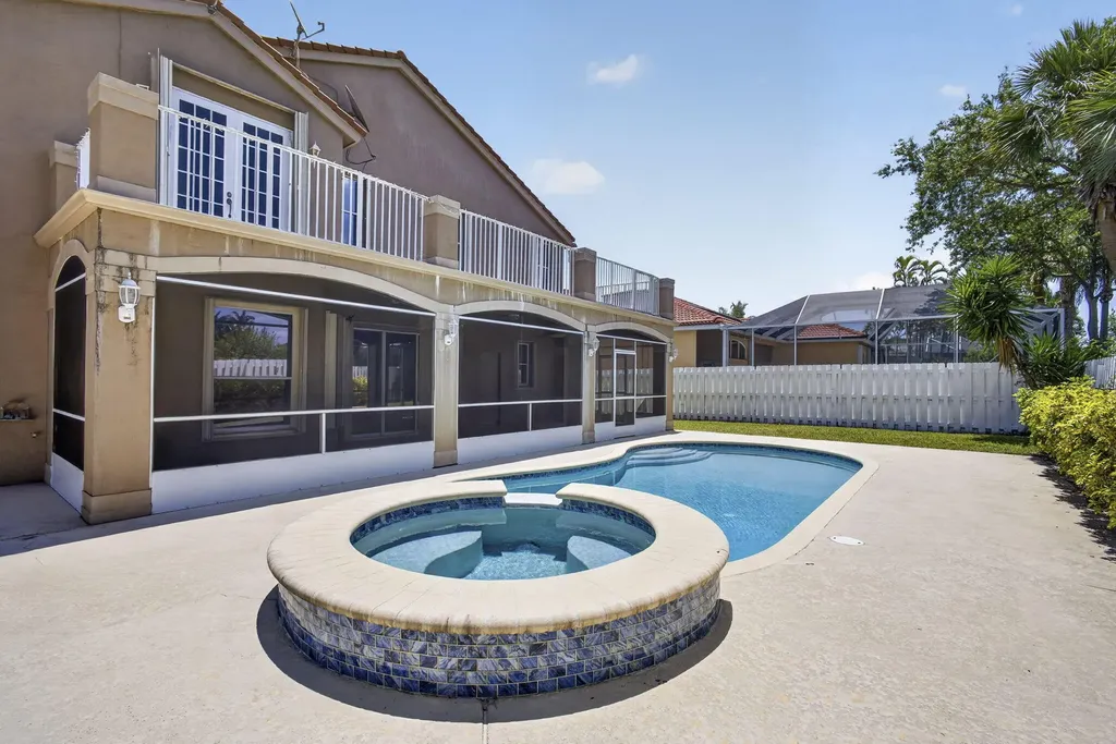 6263 Shadow Tree Lane Lake Worth FL 33463