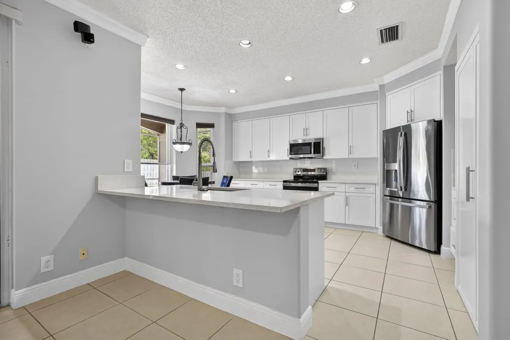 6263 Shadow Tree Lane Lake Worth FL 33463