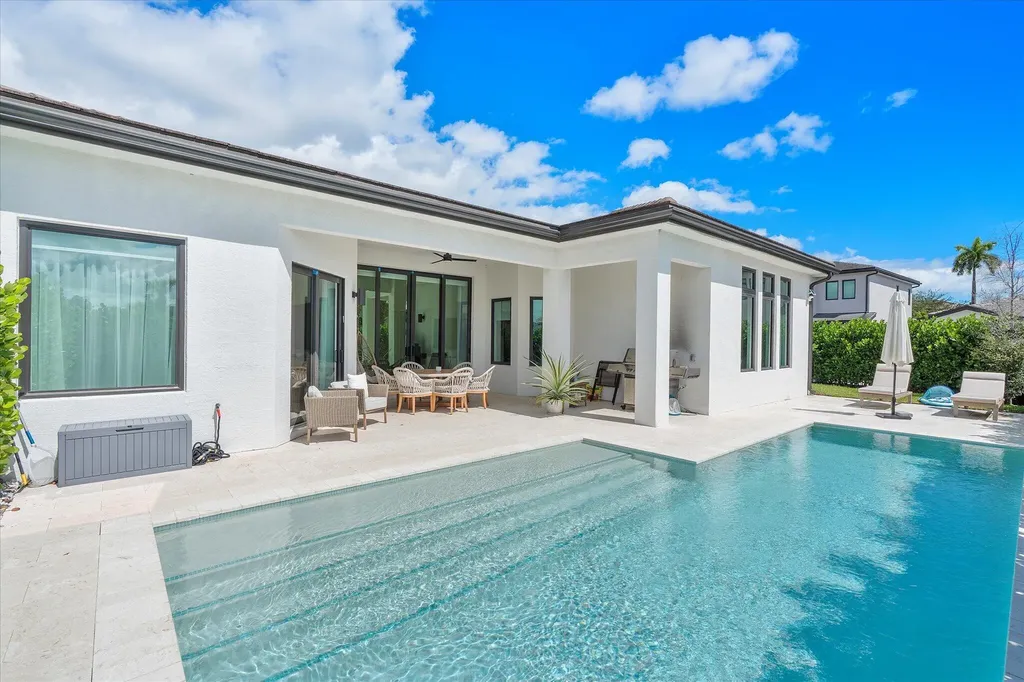 3502 Ashwood Circle Fort Lauderdale FL 33312