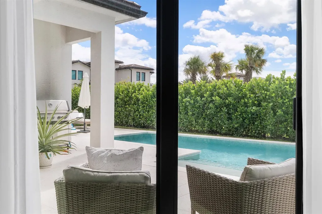 3502 Ashwood Circle Fort Lauderdale FL 33312