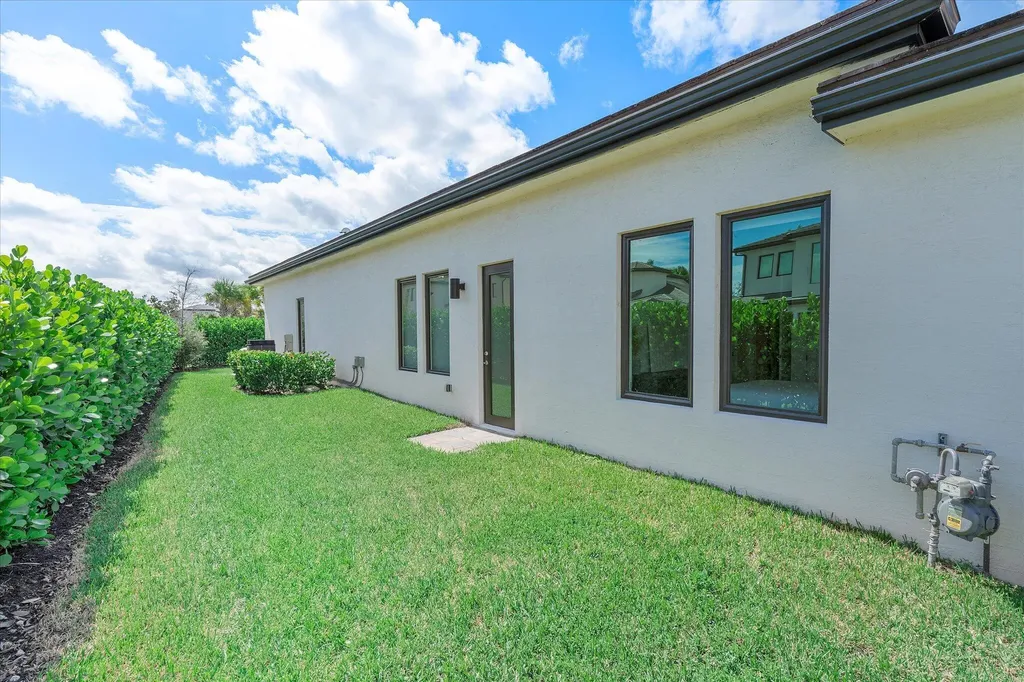 3502 Ashwood Circle Fort Lauderdale FL 33312