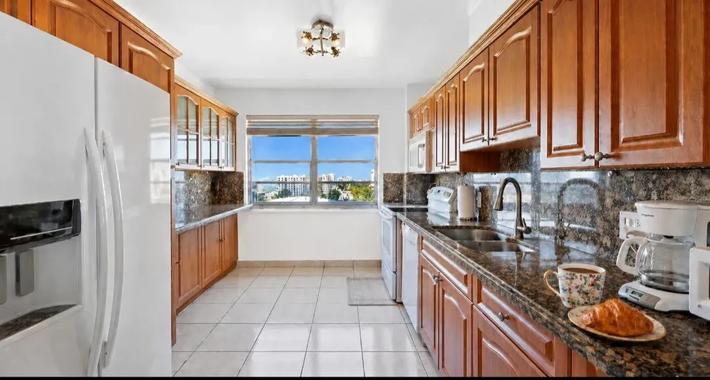 2801 NE 183rd Street Aventura FL 33160