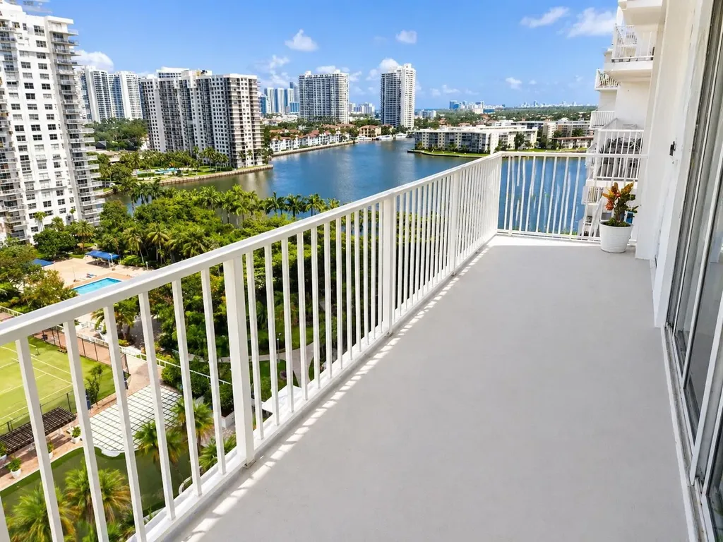 2801 NE 183rd Street Aventura FL 33160