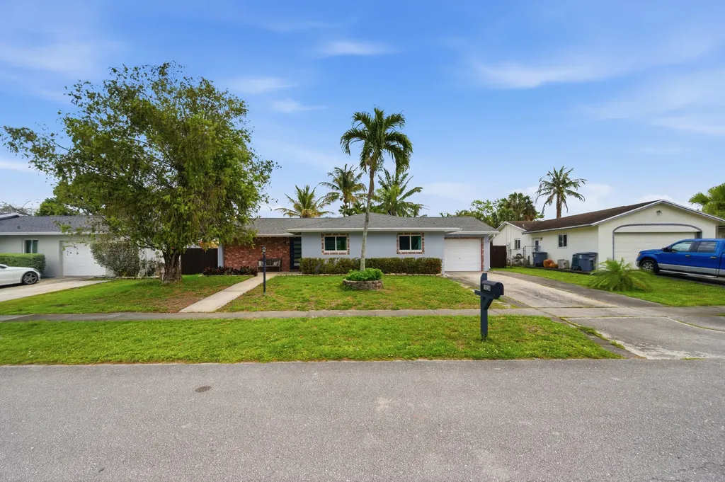 10234 Sleepy Brook Way Boca Raton FL 33428