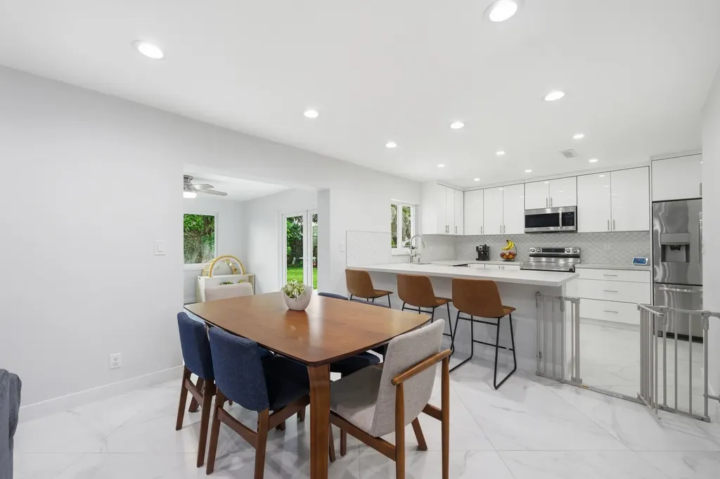 10234 Sleepy Brook Way Boca Raton FL 33428