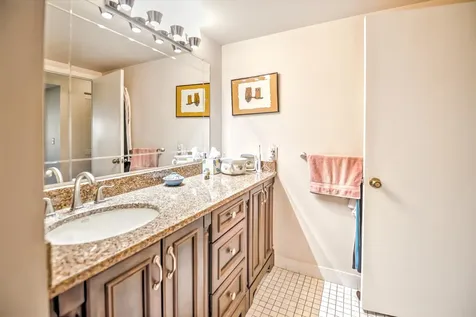 28 W Stratford Lane Boynton Beach FL 33436