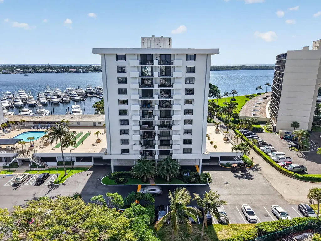1200 Marine Way North Palm Beach FL 33408